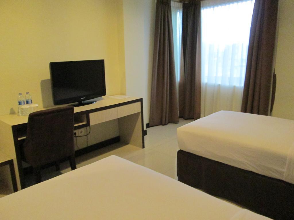 N3 Hotel Yakarta Habitación foto