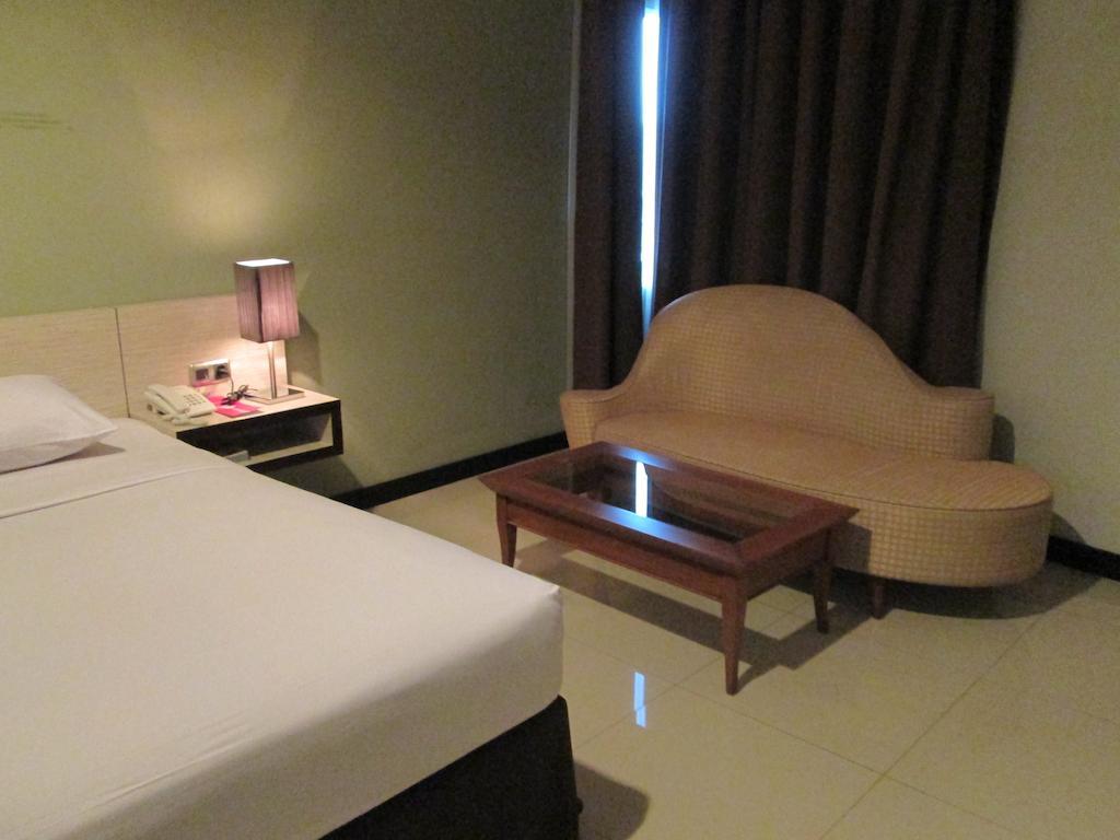 N3 Hotel Yakarta Habitación foto